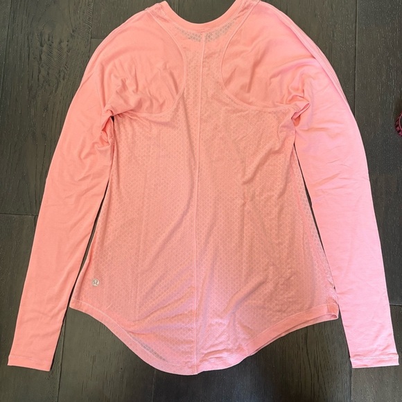 Lululemon long sleeve - Picture 3 of 3